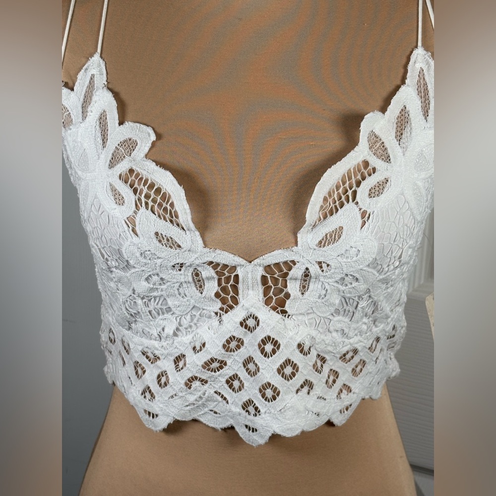 FREE PEOPLE Adella Lace Bralette Size Large NWT - Picture 11 of 12